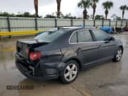 ✅ 2009 Volkswagen Jetta SE • VIN: 3VWRM71K29M024098 • Lot: 64579435. Listed on Copart with 161,936 mi. Free auction sales archive from the USA and detailed vehicle history report at DreamBid. Image 3.