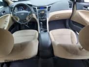 ✅ 2013 Hyundai Sonata GLS • VIN: 5NPEB4AC3DH631169 • Лот: 84614885. Опубликован ранее на Copart с пробегом 107 626 миль. Бесплатный доступ к архиву аукционных продаж из США и подробный отчёт об истории автомобиля на DreamBid. Изображение 8.