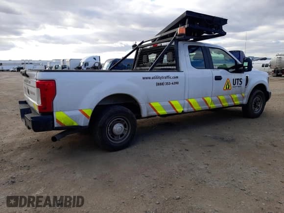 ✅ 2019 Ford F-250 XL • VIN: 1FT7X2A68KEE26789 • Lot: 46466705. Listed on Copart with 85,996 mi. Free auction sales archive from the USA and detailed vehicle history report at DreamBid. Image 3.