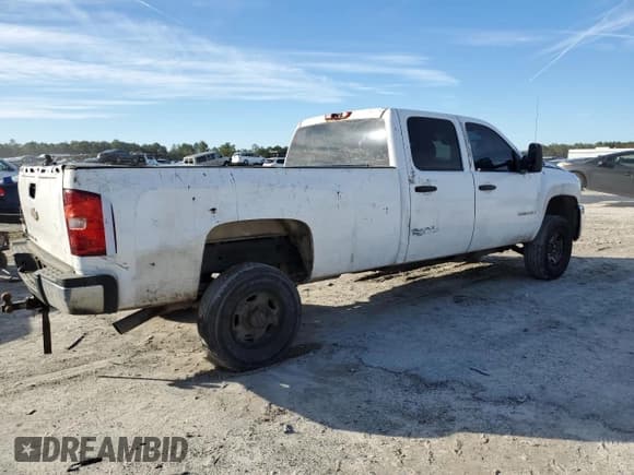 ✅ 2007 Chevrolet Silverado 2500HD 1LT • VIN: 1GCHC23K97F567432 • Lot: 89113865. Wystawiony na Copart z przebiegiem Nie podano. Bezpłatny archiwum sprzedaży aukcyjnych z USA i szczegółowy raport historii pojazdu na DreamBid. Zdjęcie 3.