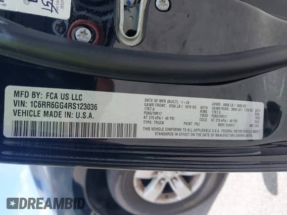 2024 Ram 1500 SLT z VIN 1C6RR6GG4RS123036, wystawiony jako IAAI lot #42356146 z przebiegiem 38 557 mil mil oraz . Historia ofert i sprzedaży dostępna na DreamBid. Obrazek 9.