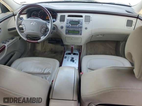 2006 Hyundai Azera SE с VIN KMHFC46F56A039489, выставлен на аукционе Copart как лот 86873074 с пробегом 88 264 миль миль и Чистый • Clean title. История ставок и продаж доступна на DreamBid. Изображение 8.