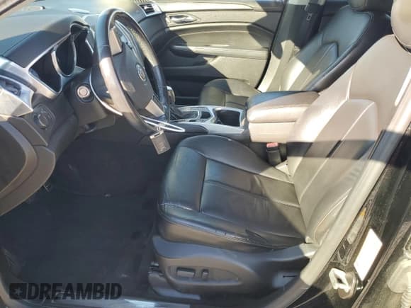 ✅ 2012 Cadillac SRX • VIN: 3GYFNGE33CS572579 • Lot: 92032795. Wystawiony na Copart z przebiegiem 178 331 mil. Bezpłatny archiwum sprzedaży aukcyjnych z USA i szczegółowy raport historii pojazdu na DreamBid. Zdjęcie 7.