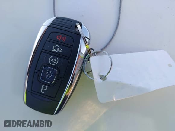 ✅ 2017 Lincoln MKZ Hybrid Reserve • VIN: 3LN6L5MU0HR654497 • Лот: 43801132. Опубликован ранее на IAAI с пробегом 24 904 миль. Бесплатный доступ к архиву аукционных продаж из США и подробный отчёт об истории автомобиля на DreamBid. Изображение 11.