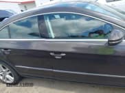 ✅ 2015 Volkswagen CC Executive • VIN: WVWRP7AN7FE802238 • Lot: 42321727. Wystawiony na IAAI z przebiegiem 65 933 mil. Bezpłatny archiwum sprzedaży aukcyjnych z USA i szczegółowy raport historii pojazdu na DreamBid. Zdjęcie 13.