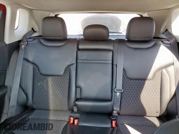 ✅ 2018 Jeep Compass Latitude • VIN: 3C4NJCBB8JT169691 • Lot: 86225795. Wystawiony na Copart z przebiegiem 96 092 mil. Bezpłatny archiwum sprzedaży aukcyjnych z USA i szczegółowy raport historii pojazdu na DreamBid. Zdjęcie 10.