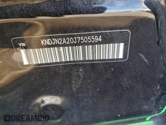 ✅ 2018 Kia Soul • VIN: KNDJN2A20J7505594 • Lot: 94044835. Wystawiony na Copart z przebiegiem 109 925 mil. Bezpłatny archiwum sprzedaży aukcyjnych z USA i szczegółowy raport historii pojazdu na DreamBid. Zdjęcie 12.