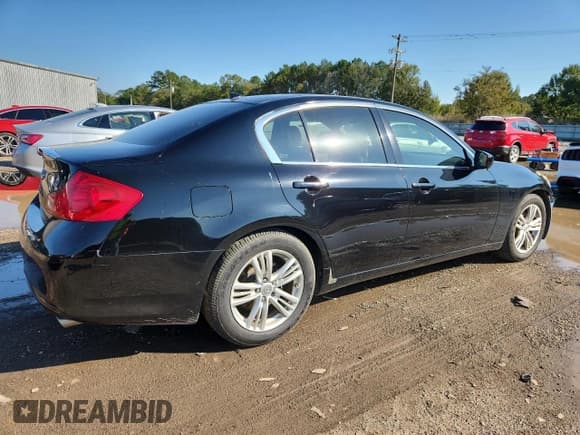 ✅ 2011 Infiniti G37 Journey • VIN: JN1CV6AP5BM300595 • Лот: 90138345. Опубликован ранее на Copart с пробегом 170 369 миль. Бесплатный доступ к архиву аукционных продаж из США и подробный отчёт об истории автомобиля на DreamBid. Изображение 3.