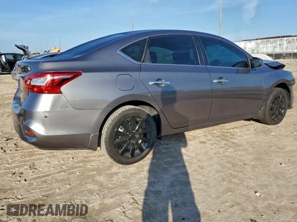 ✅ 2017 Nissan Sentra S • VIN: 3N1AB7AP1HY231500 • Lot: 85439255. Listed on Copart with 98,777 mi. Free auction sales archive from the USA and detailed vehicle history report at DreamBid. Image 3.