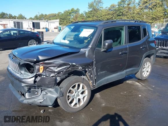 ✅ 2017 Jeep Renegade Latitude • VIN: ZACCJBBB0HPE47499 • Lot: 43256489. Listed on IAAI with 103,517 mi. Free auction sales archive from the USA and detailed vehicle history report at DreamBid. Image 18.
