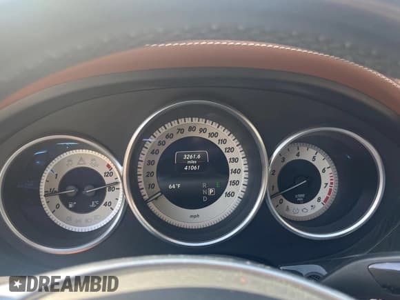 ✅ 2017 Mercedes-Benz CLS 550 • VIN: WDDLJ9BB5HA199250 • Лот: 48397523. Опубликован ранее на Copart с пробегом 41 061 миль. Бесплатный доступ к архиву аукционных продаж из США и подробный отчёт об истории автомобиля на DreamBid. Изображение 8.