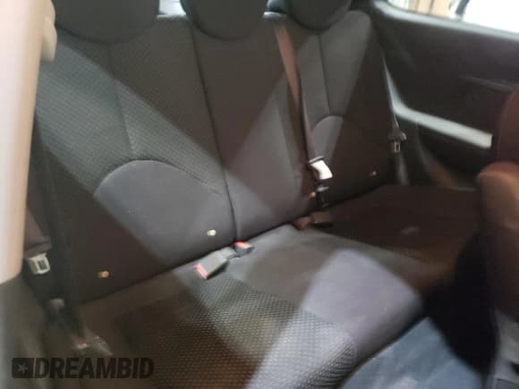 ✅ 2010 Hyundai Accent GS • VIN: KMHCM3ACXAU154426 • Лот: 41492365. Опубликован ранее на Copart с пробегом 169 100 миль. Бесплатный доступ к архиву аукционных продаж из США и подробный отчёт об истории автомобиля на DreamBid. Изображение 11.