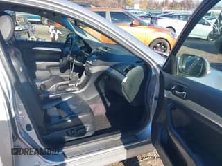 ✅ 2006 Acura TSX Navi • VIN: JH4CL96916C017958 • Lot: 43804336. Listed on IAAI with 128,025 mi. Free auction sales archive from the USA and detailed vehicle history report at DreamBid. Image 5.