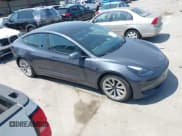 ✅ 2023 Tesla Model 3 • VIN: 5YJ3E1EA3PF429053 • Lot: 43148504. Wystawiony na IAAI z przebiegiem 57 461 mil. Bezpłatny archiwum sprzedaży aukcyjnych z USA i szczegółowy raport historii pojazdu na DreamBid. Zdjęcie 13.