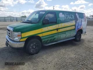 ✅ 2012 Ford Econoline Passenger XL • VIN: 1FBNE3BL1CDA15916 • Лот: 51863495. Опубликован ранее на Copart с пробегом 281 831 миль. Бесплатный доступ к архиву аукционных продаж из США и подробный отчёт об истории автомобиля на DreamBid. Изображение 1.