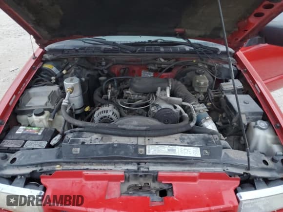 ✅ 2001 Chevrolet S-10 LS • VIN: 1GCCS19W918181171 • Лот: 82821544. Опубликован ранее на Copart с пробегом 189 044 миль. Бесплатный доступ к архиву аукционных продаж из США и подробный отчёт об истории автомобиля на DreamBid. Изображение 11.