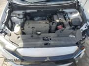 ✅ 2017 Mitsubishi Outlander ES • VIN: JA4AP3AU8HZ047880 • Lot: 70731915. Listed on Copart with 156,203 mi. Free auction sales archive from the USA and detailed vehicle history report at DreamBid. Image 12.