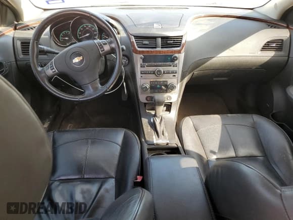 ✅ 2012 Chevrolet Malibu LTZ 1LZ • VIN: 1G1ZE5E02CF155299 • Lot: 77663354. Wystawiony na Copart z przebiegiem 135 134 mil. Bezpłatny archiwum sprzedaży aukcyjnych z USA i szczegółowy raport historii pojazdu na DreamBid. Zdjęcie 8.