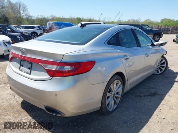 ✅ 2013 Hyundai Azera • VIN: KMHFH4JG5DA270875 • Lot: 41984735. Wystawiony na IAAI z przebiegiem Nie podano. Bezpłatny archiwum sprzedaży aukcyjnych z USA i szczegółowy raport historii pojazdu na DreamBid. Zdjęcie 4.