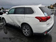 ✅ 2017 Mitsubishi Outlander SE • VIN: JA4AD3A32HZ064948 • Лот: 92685665. Опубликован ранее на Copart с пробегом 157 233 миль. Бесплатный доступ к архиву аукционных продаж из США и подробный отчёт об истории автомобиля на DreamBid. Изображение 2.