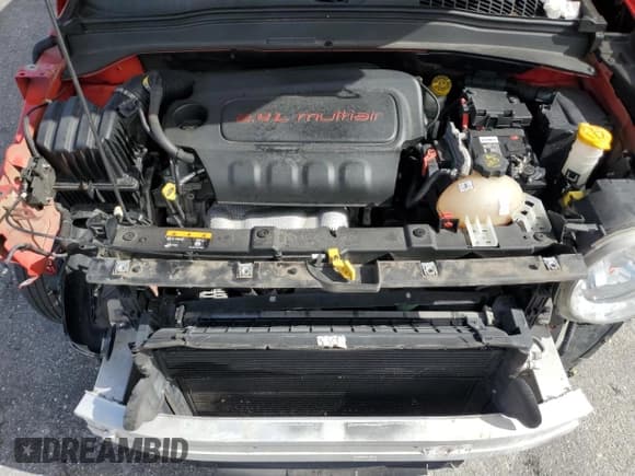 ✅ 2015 Jeep Renegade Sport • VIN: ZACCJAAT9FPC13962 • Lot: 84433495. Listed on Copart with 96,221 mi. Free auction sales archive from the USA and detailed vehicle history report at DreamBid. Image 12.