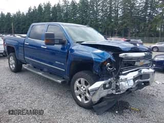 2018 Chevrolet Silverado 2500HD LTZ с VIN 1GC1KWEY5JF187864, выставлен на аукционе IAAI как лот 42533377 с пробегом 100 763 миль миль и . История ставок и продаж доступна на DreamBid. Изображение 1.