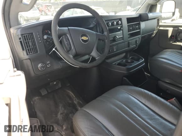 ✅ 2017 Chevrolet Express Cargo • VIN: 1GCWGAFF9H1180351 • Lot: 70065135. Listed on Copart with 191,567 mi. Free auction sales archive from the USA and detailed vehicle history report at DreamBid. Image 8.