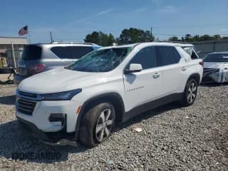 ✅ 2023 Chevrolet Traverse LT • VIN: 1GNERHKWXPJ228689 • Lot: 68876214. Wystawiony na Copart z przebiegiem 27 425 mil. Bezpłatny archiwum sprzedaży aukcyjnych z USA i szczegółowy raport historii pojazdu na DreamBid. Zdjęcie 1.