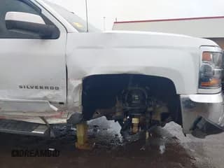 ✅ 2016 Chevrolet Silverado 1500 LT • VIN: 1GCVKRECXGZ398556 • Лот: 43061645. Опубликован ранее на IAAI с пробегом 186 270 миль. Бесплатный доступ к архиву аукционных продаж из США и подробный отчёт об истории автомобиля на DreamBid. Изображение 6.