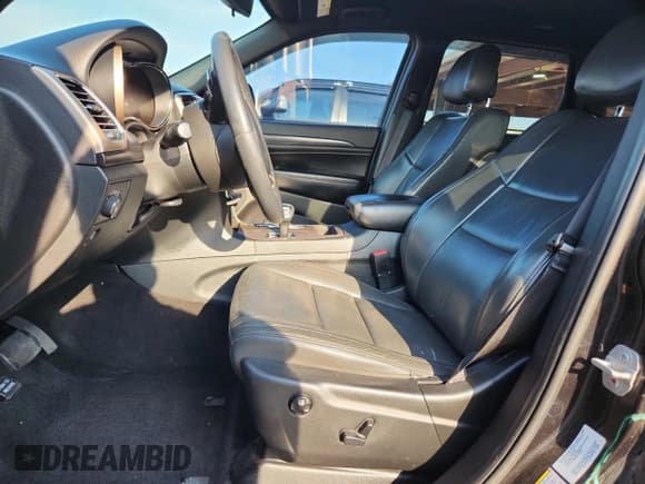 ✅ 2015 Jeep Grand Cherokee Altitude • VIN: 1C4RJEAGXFC629401 • Лот: 83867015. Опубликован ранее на Copart с пробегом 186 619 миль. Бесплатный доступ к архиву аукционных продаж из США и подробный отчёт об истории автомобиля на DreamBid. Изображение 7.