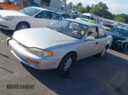 ✅ 1995 Toyota Camry LE • VIN: 4T1SK12E8SU648565 • Lot: 42715929. Wystawiony na IAAI z przebiegiem 230 782 mil. Bezpłatny archiwum sprzedaży aukcyjnych z USA i szczegółowy raport historii pojazdu na DreamBid. Zdjęcie 2.