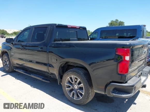 ✅ 2021 Chevrolet Silverado 1500 RST • VIN: 3GCPWDED1MG328271 • Lot: 42816721. Wystawiony na IAAI z przebiegiem 47 790 mil. Bezpłatny archiwum sprzedaży aukcyjnych z USA i szczegółowy raport historii pojazdu na DreamBid. Zdjęcie 3.