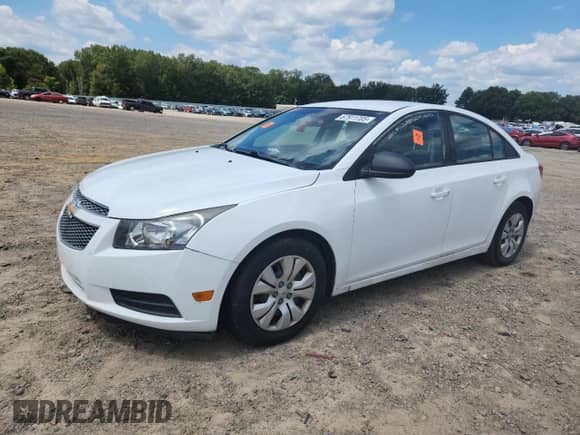 2014 Chevrolet Cruze LS с VIN 1G1PA5SG9E7448294, выставлен на аукционе Copart как лот 67911705 с пробегом 149 050 миль миль и Списание • Salvage title. История ставок и продаж доступна на DreamBid. Изображение 1.