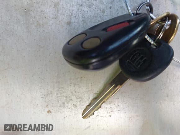 ✅ 2007 Chevrolet Silverado 1500 LS • VIN: 2GCEC13V771138837 • Lot: 43663949. Wystawiony na IAAI z przebiegiem 220 682 mil. Bezpłatny archiwum sprzedaży aukcyjnych z USA i szczegółowy raport historii pojazdu na DreamBid. Zdjęcie 11.