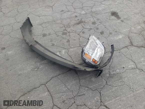 ✅ 2017 GMC Terrain SLE • VIN: 2GKALMEKXH6111031 • Lot: 89802235. Listed on Copart with 133,737 mi. Free auction sales archive from the USA and detailed vehicle history report at DreamBid. Image 13.