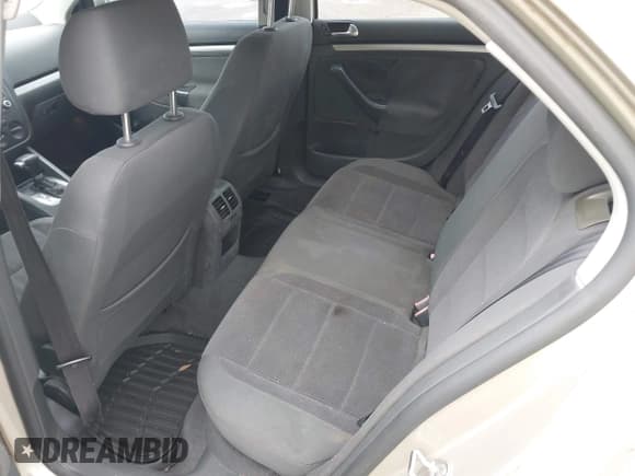 ✅ 2006 Volkswagen Jetta Value Edition • VIN: 3VWPF71K76M780670 • Lot: 43285876. Listed on IAAI with 125,202 mi. Free auction sales archive from the USA and detailed vehicle history report at DreamBid. Image 8.