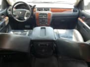 ✅ 2014 Chevrolet Suburban LT • VIN: 1GNSKJE74ER143879 • Lot: 65392194. Wystawiony na Copart z przebiegiem 277 412 mil. Bezpłatny archiwum sprzedaży aukcyjnych z USA i szczegółowy raport historii pojazdu na DreamBid. Zdjęcie 8.