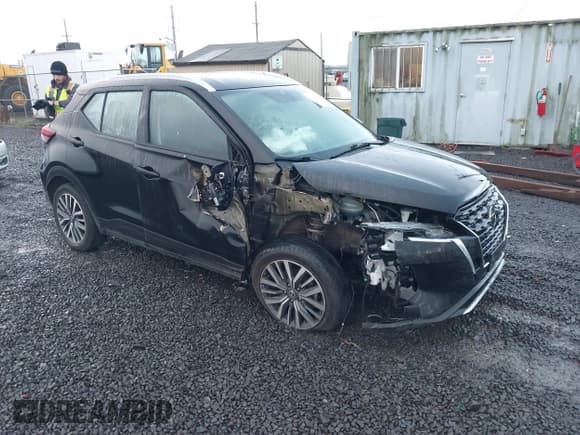 ✅ 2021 Nissan Kicks SV • VIN: 3N1CP5CV3ML531685 • Lot: 41209409. Listed on IAAI with 72,686 mi. Free auction sales archive from the USA and detailed vehicle history report at DreamBid. Image 1.