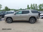 ✅ 2022 GMC Acadia Denali • VIN: 1GKKNXLS3NZ113562 • Lot: 42503263. Wystawiony na IAAI z przebiegiem 65 099 mil. Bezpłatny archiwum sprzedaży aukcyjnych z USA i szczegółowy raport historii pojazdu na DreamBid. Zdjęcie 15.
