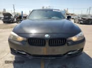 ✅ 2015 BMW 3 Series 328i • VIN: WBA3A5G53FNS82250 • Лот: 60875555. Опубликован ранее на Copart с пробегом 140 288 миль. Бесплатный доступ к архиву аукционных продаж из США и подробный отчёт об истории автомобиля на DreamBid. Изображение 5.