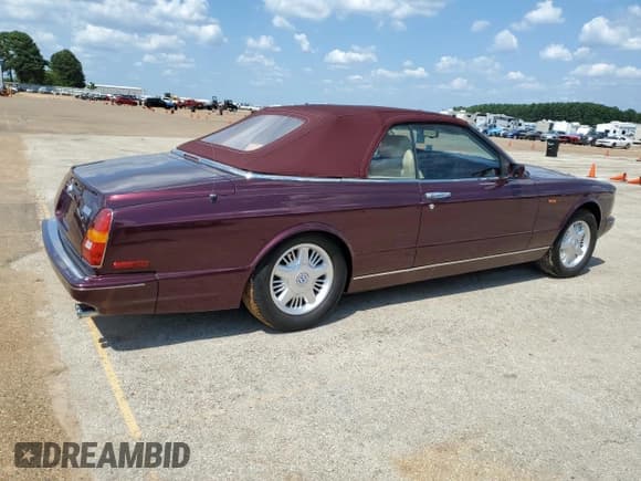 ✅ 1996 Bentley Azure • VIN: SCBZK14C8TCX53759 • Lot: 67259684. Wystawiony na Copart z przebiegiem 7 228 mil. Bezpłatny archiwum sprzedaży aukcyjnych z USA i szczegółowy raport historii pojazdu na DreamBid. Zdjęcie 3.