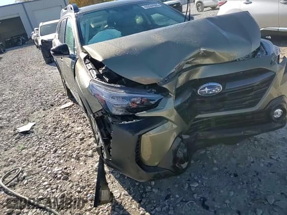 ✅ 2025 Subaru Outback Premium • VIN: 4S4BTADC5S3248171 • Lot: 89544605. Listed on Copart with 6,209 mi. Free auction sales archive from the USA and detailed vehicle history report at DreamBid. Image 14.