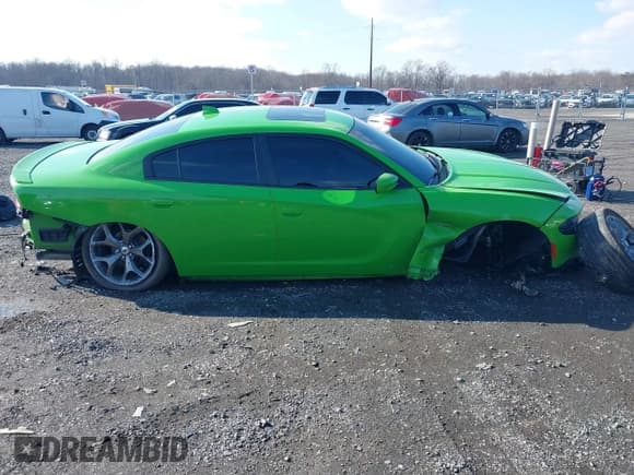 ✅ 2017 Dodge Charger Daytona 340 • VIN: 2C3CDXCT1HH556670 • Lot: 41545143. Wystawiony na IAAI z przebiegiem 96 333 mil. Bezpłatny archiwum sprzedaży aukcyjnych z USA i szczegółowy raport historii pojazdu na DreamBid. Zdjęcie 14.