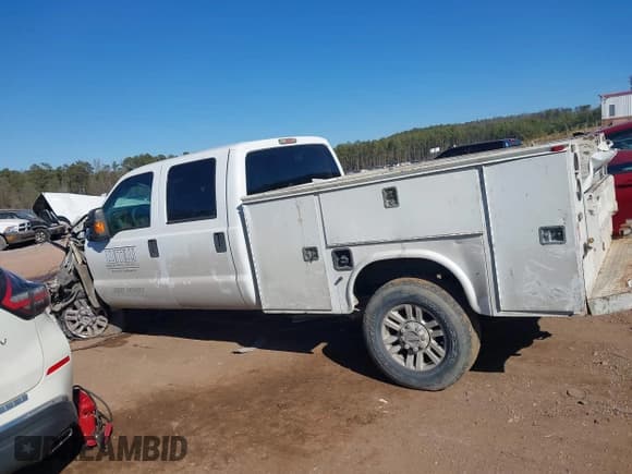 ✅ 2014 Ford F-250 XL • VIN: 1FT7W2B60EEA24948 • Lot: 41380292. Listed on IAAI with Not provided. Free auction sales archive from the USA and detailed vehicle history report at DreamBid. Image 14.