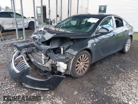 ✅ 2011 Buick Regal CXL RL2 • VIN: W04GP5EC7B1004242 • Lot: 42376983. Listed on IAAI with 137,606 mi. Free auction sales archive from the USA and detailed vehicle history report at DreamBid. Image 17.