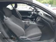 ✅ 2016 Ford Mustang V6 • VIN: 1FATP8EM4G5236012 • Lot: 42240455. Wystawiony na IAAI z przebiegiem 83 899 mil. Bezpłatny archiwum sprzedaży aukcyjnych z USA i szczegółowy raport historii pojazdu na DreamBid. Zdjęcie 5.