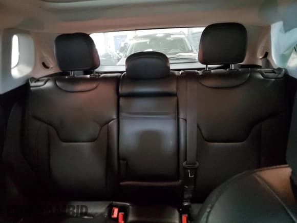 ✅ 2020 Jeep Compass Limited • VIN: 3C4NJDCBXLT141995 • Lot: 84573185. Wystawiony na Copart z przebiegiem 97 231 mil. Bezpłatny archiwum sprzedaży aukcyjnych z USA i szczegółowy raport historii pojazdu na DreamBid. Zdjęcie 10.