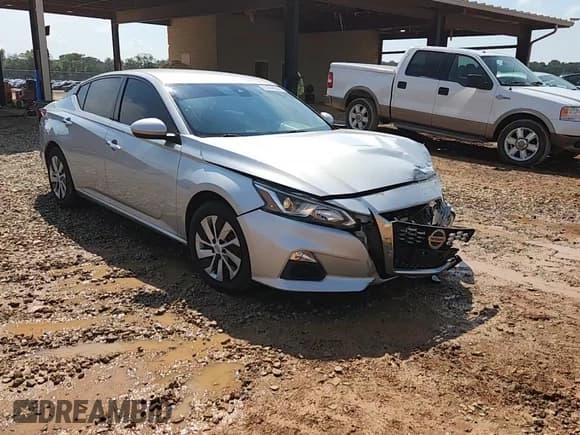 ✅ 2021 Nissan Altima S • VIN: 1N4BL4BV3MN386623 • Lot: 83868955. Wystawiony na Copart z przebiegiem 90 536 mil. Bezpłatny archiwum sprzedaży aukcyjnych z USA i szczegółowy raport historii pojazdu na DreamBid. Zdjęcie 13.