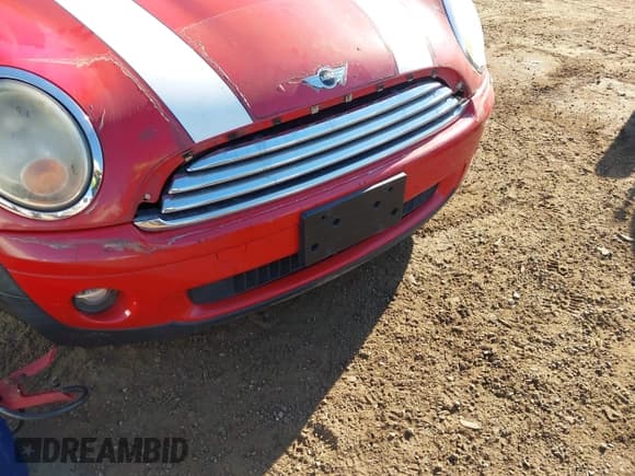 ✅ 2010 MINI Hardtop • VIN: WMWMF3C57ATZ64343 • Lot: 43086133. Listed on IAAI with 128,964 mi. Free auction sales archive from the USA and detailed vehicle history report at DreamBid. Image 6.