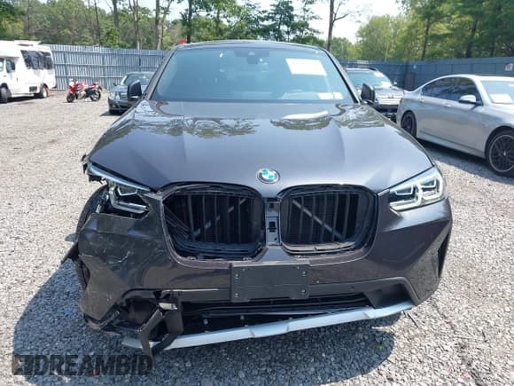 ✅ 2025 BMW X4 xDrive30i • VIN: 5UX33DT02S9035174 • Lot: 42898216. Listed on IAAI with 7,583 mi. Free auction sales archive from the USA and detailed vehicle history report at DreamBid. Image 12.